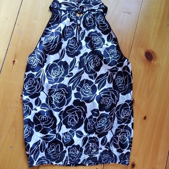 White House Black Market halter top blouse - Picture 4 of 7